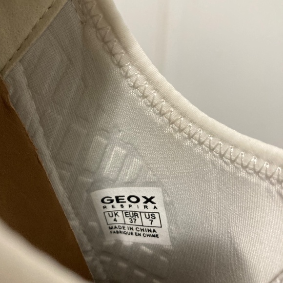 New without Box Geox Women's White Sneaker Leather Size: 7 - Picture 7 of 8